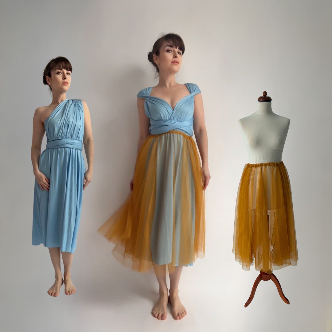 midi modré šaty a okrová tylová sukně